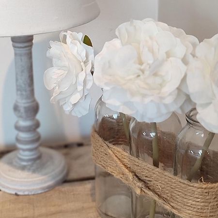 Gite De Charme Beaujoyeulx Molineuf Esterno foto